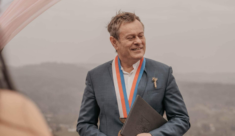 Nečekaně zemřel známý ředitel divadla v Jablonci a sbormistr Pavel Žur