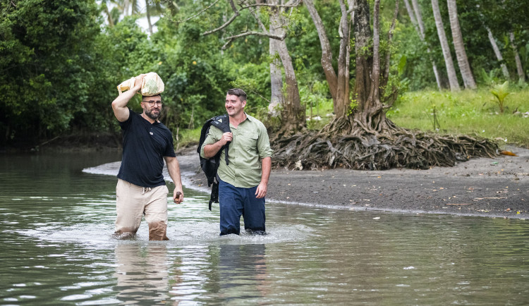 (NE)OBYČEJNÍ: Češi chytají v Asii pašeráky a pytláky. Na kontě mají řadu úspěchů