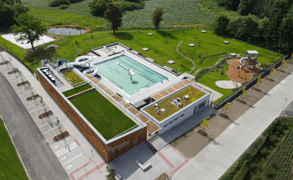 Horšovský Týn otevřel nový areál koupaliště za více než 100 milionů korun