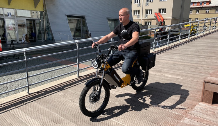 Nová Babetta? Liberečtí vědci spolupracovali na vývoji prvního českého elektromopedu