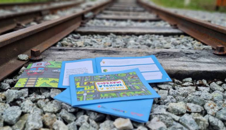 Nové materiály Týmu silniční bezpečnosti využívají ověřené vědecké poznatky. Pomocí rytmu seznamují malé děti s dopravní výchovou.