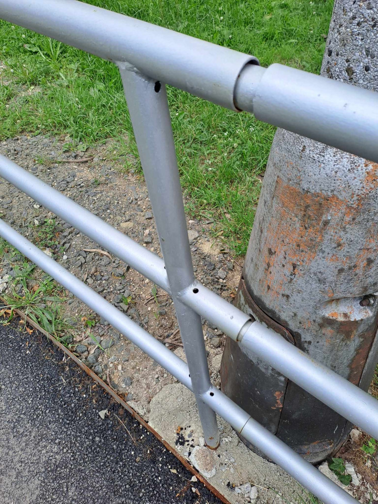 Lidem v Rychtářské se nelíbí úpravy sídliště. Podle nich jsou nedotažené