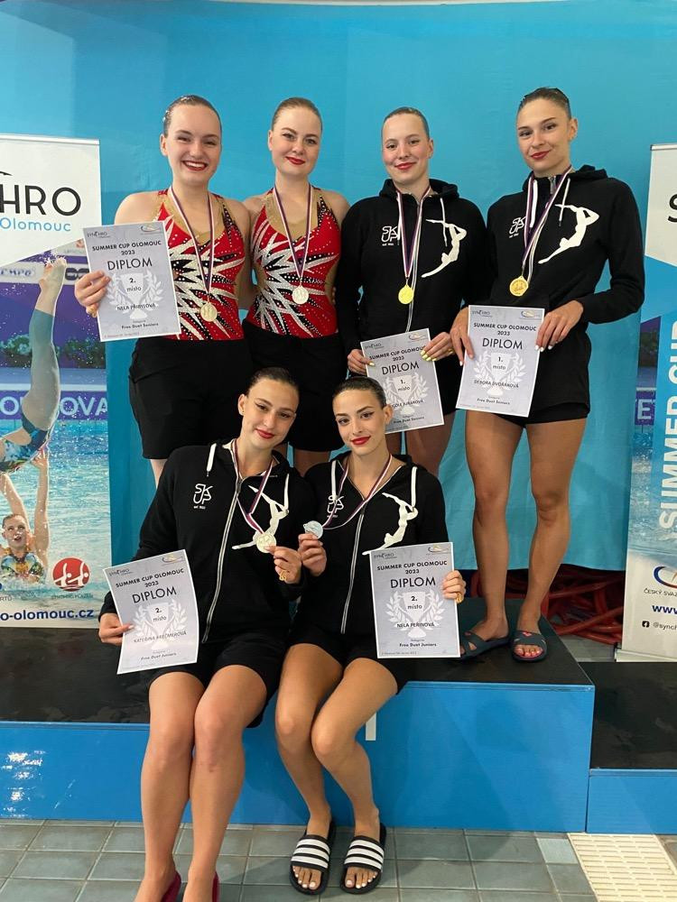 Zlatá tečka za náročnou sezonou. Olomoucké akvabely se vyznamenaly na domácím závodě