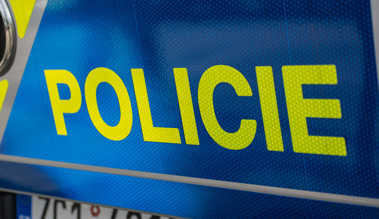 Bez světla a helmy, zato s alkoholem v krvi. Po noční nehodě putoval cyklista do nemocnice