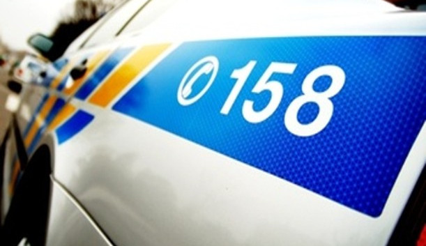 Policisté motorkáře zablokovali. Jel na kradeném stroji a zfetovaný