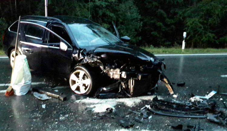 Dopravní nehoda dvou aut zastavila provoz na hraničím přechodu Svatý Kříž