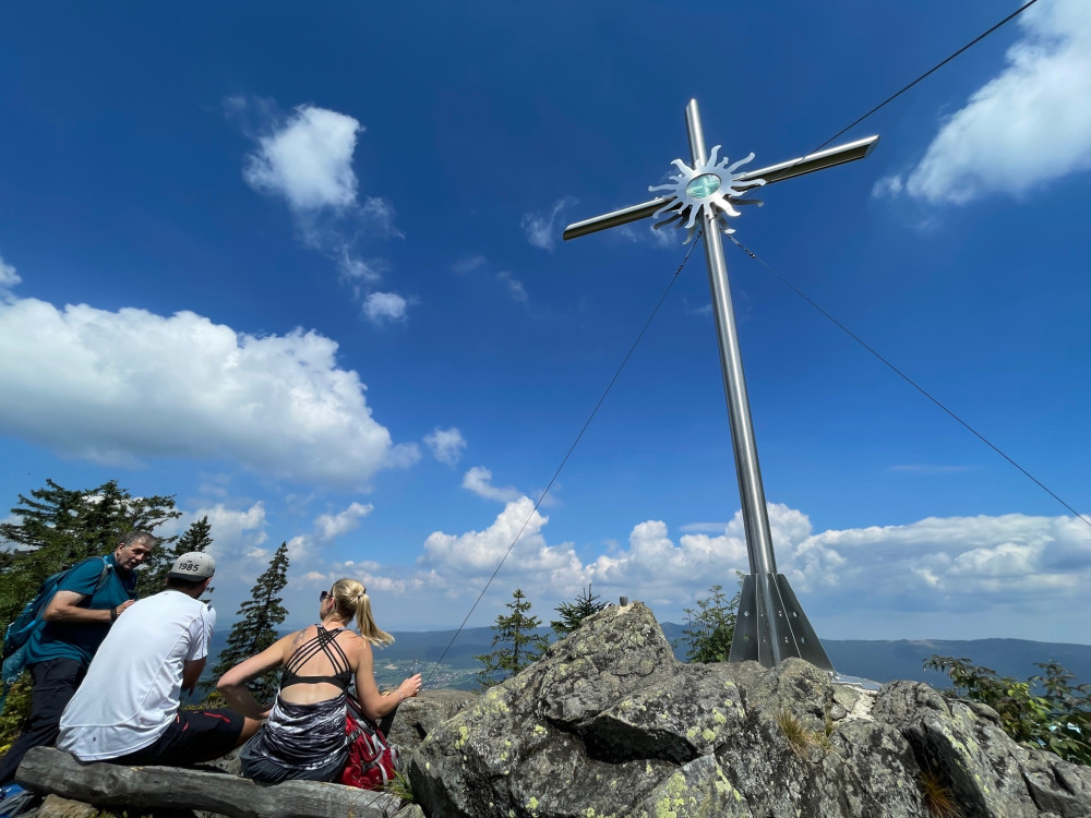 Poznejte tajemnou krásu méně známé šumavské hory, vyšlápněte si na bavorský Schwarzeck vysoký 1235 metrů