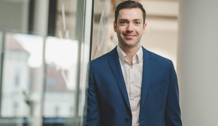 Ondřej Hájek: Podíl rodinných domů s fotovoltaikou v Česku nedosahuje ani 10 procent.