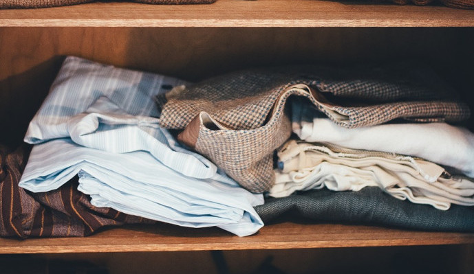 Jak si vytvořit kapsulový šatník