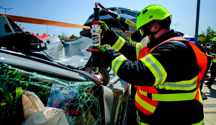 VÍKEND PODLE DRBNY: Šampionát hasičů ve vyprošťování i Veselení na Mlejně