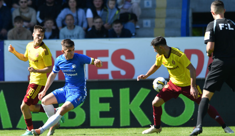 Slovan hostí Spartu. Před zápasem do fanzóny, Pražané chystají pochod od radnice