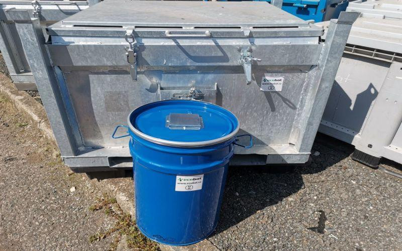 V karlovarských sběrných dvorech přibyly speciální nádoby na nebezpečný odpad 