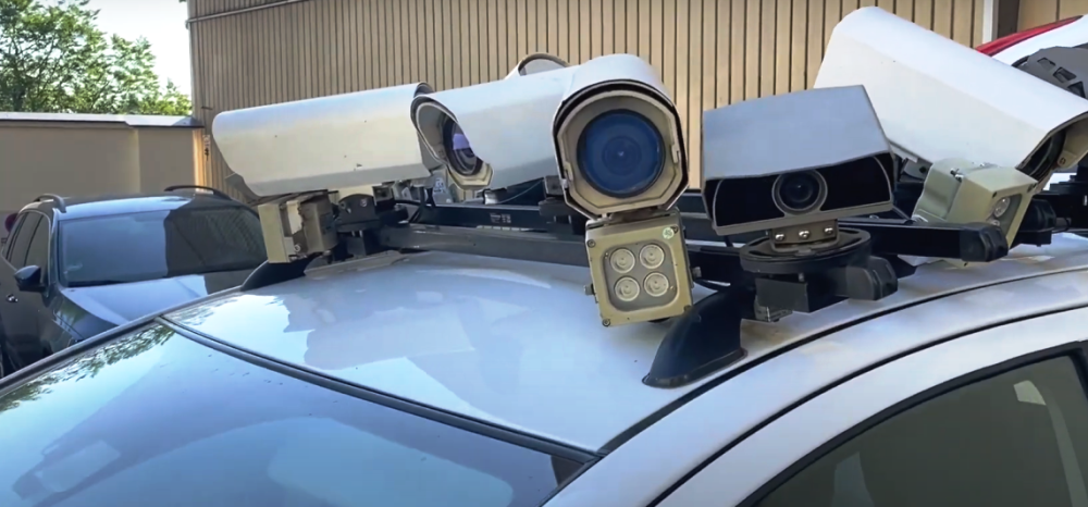 Kamerový systém na střeše kontrolního auta, zdroj: Youtube Město Jihlava
