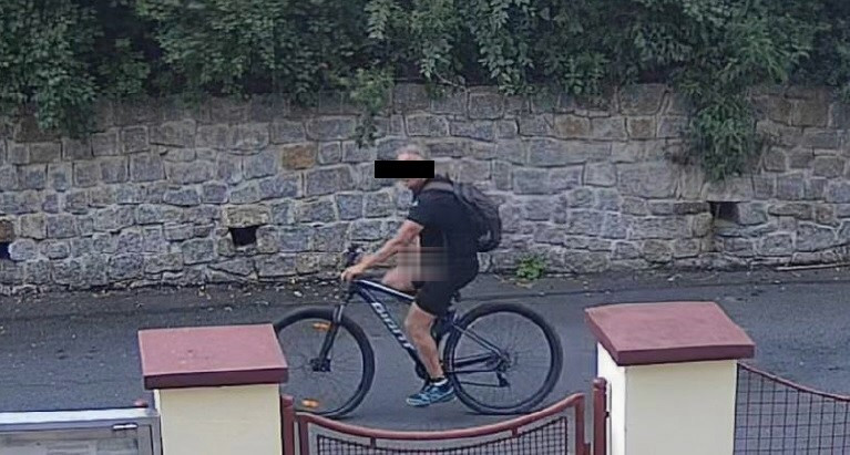 Cyklista obtěžoval ženy v Karlových Varech, policisté ho dopadli v Plzni, nyní mu hrozí až pětileté vězení