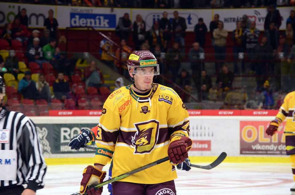 Dukla je v útlumu, s rezervou Pardubic prohrála 1:4. V tabulce se propadla na osmou příčku