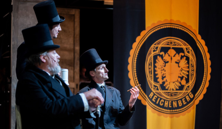 Romantická komedie zavede diváky do historie Liberce a doby stavby divadla