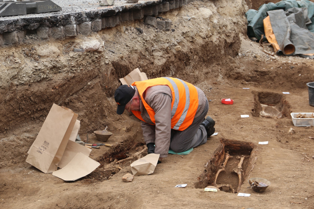 Germánské sídliště u Sadové na Hradecku tvořily dvorce i ulice, tvrdí archeologové z D35