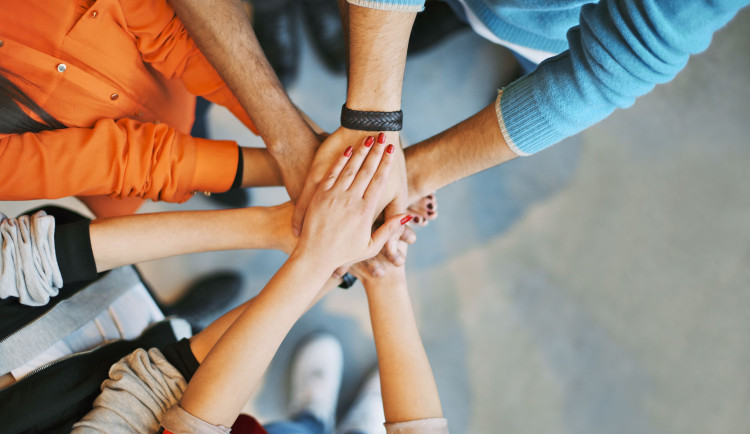 Jak přispět na charitu zdarma? Olomoucký startup spojil nákupy a dobročinnost