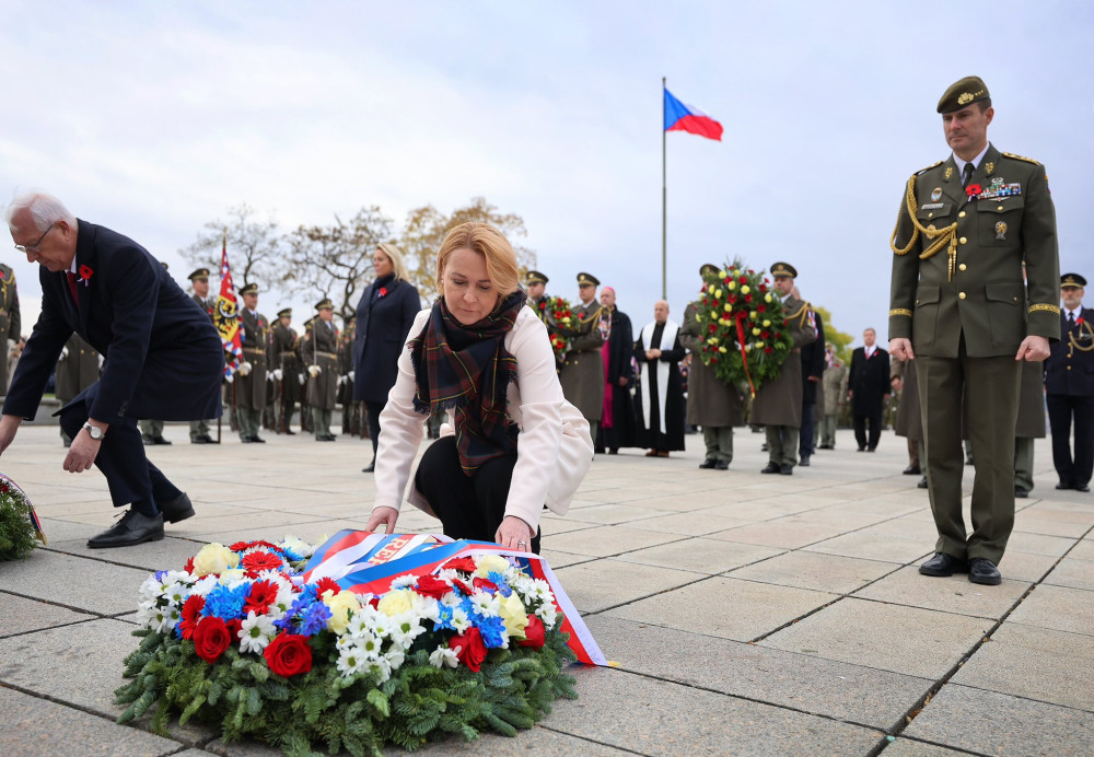 Veteránům nestačí vyjadřovat vděčnost, musíme jim pomáhat, řekla Černochová