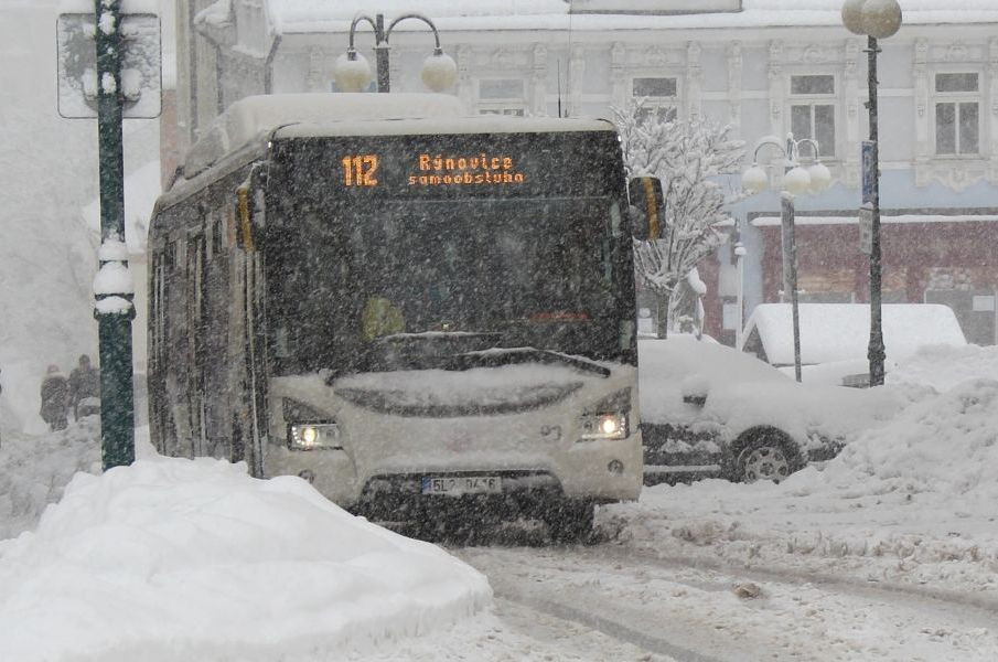 Z Jablonce začnou jezdit v zimě posílené spoje do Bedřichova.