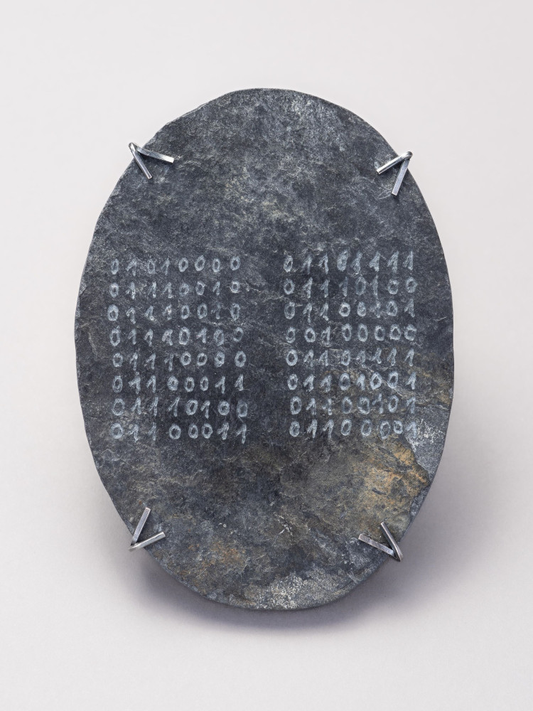 Šperkaři spojili síly s AI. Osobitou tvorbu představují v muzeu