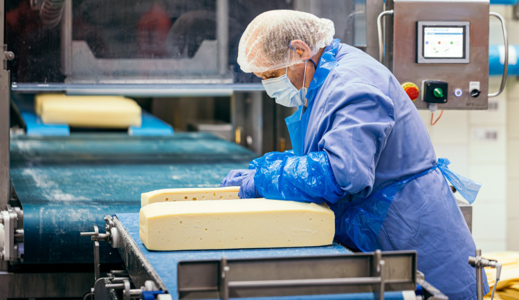 Mlékárna Klatovy slaví 100 let. Vyhrajte oblíbené produkty včetně mozzarelly Galbani