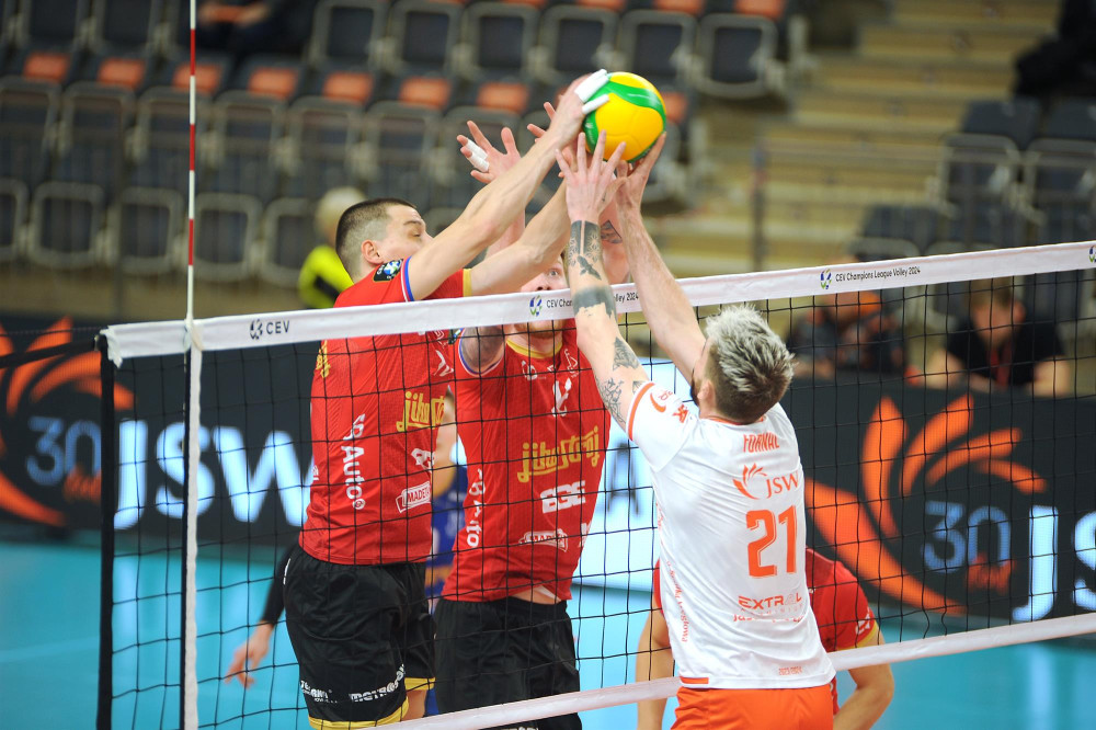 Volejbalisté Českých Budějovic v úvodu trápili Wegiel, ale v Lize mistrů znovu nebodovali
