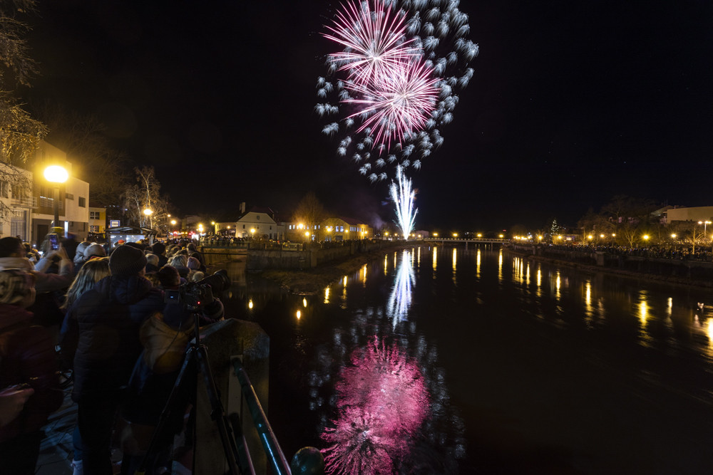 Přerov rozburácela ohňostrojná show. Novoroční oslava přilákala davy