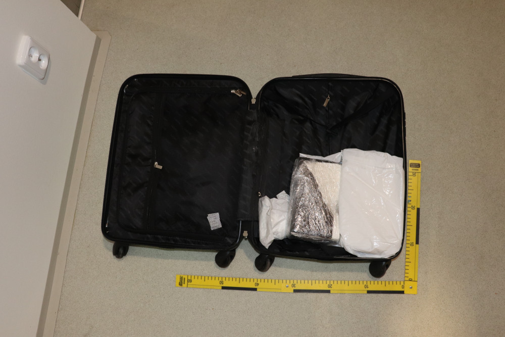 Pašeráci drog si nedají pokoj. Do Prahy kokain vozí i v těle