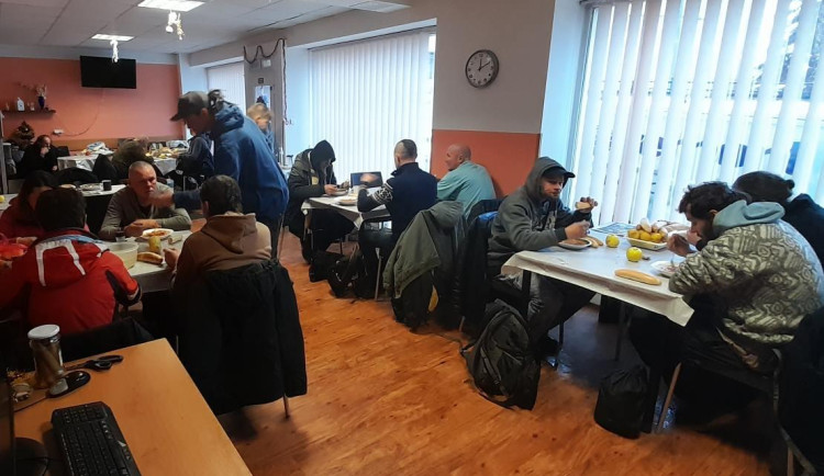 V Liberci a Jablonci otevřeli kvůli mrazům denní centra pro lidi bez domova i přes noc