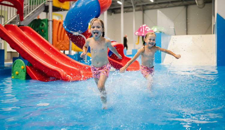 Wellness Hotel Frymburk láká na bazény, sauny, Svět pod hladinou i pobytové balíčky.