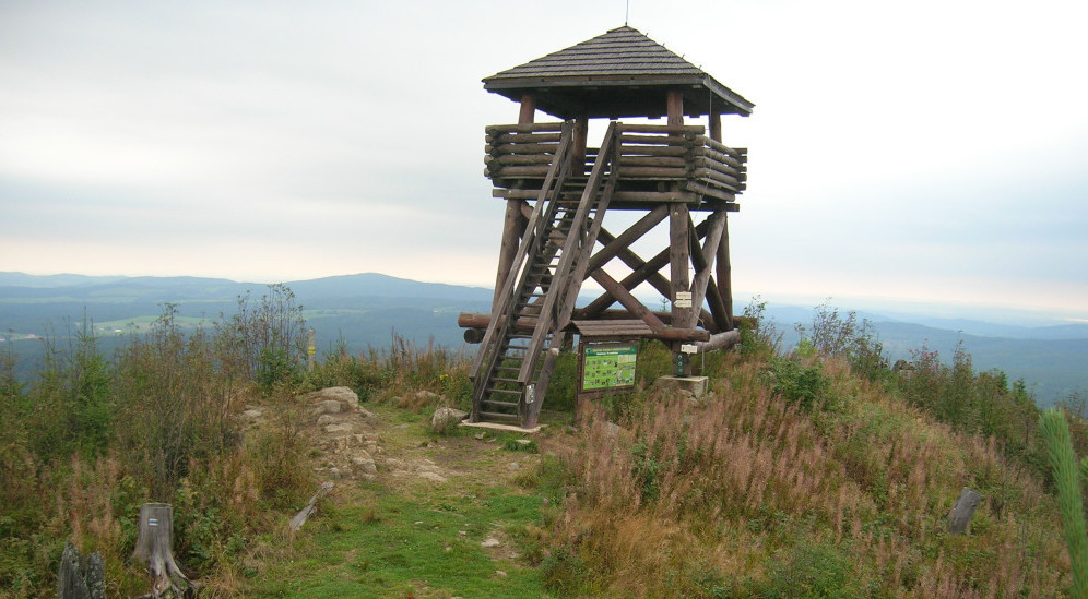 Armáda zbourala poškozenou rozhlednu na Knížecím stolci