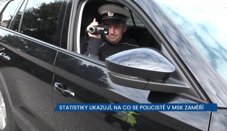Policisté v MSK zhodnotili statistiky v dopravě za rok 2023, letos se zaměří i na používání mobilů za volantem