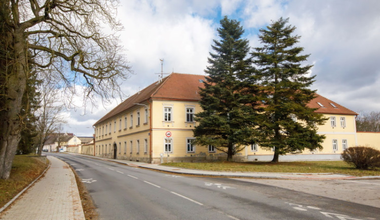 Jindřichův Hradec vyhlásil tendr na komplexní řešení prostoru Dukelských kasáren pro developerské společnosti a stavební podnikatele