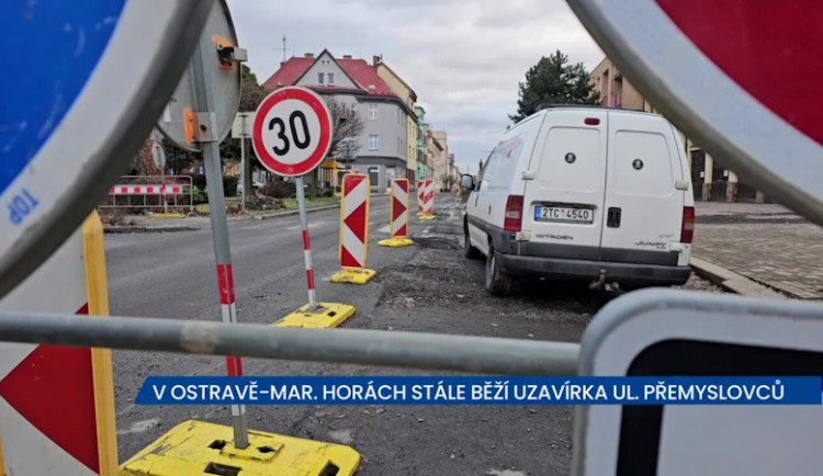 V Ostravě-Mariánských Horách stále probíhá uzavírka ulice Přemyslovců, místo je pro řidiče neprůjezdné