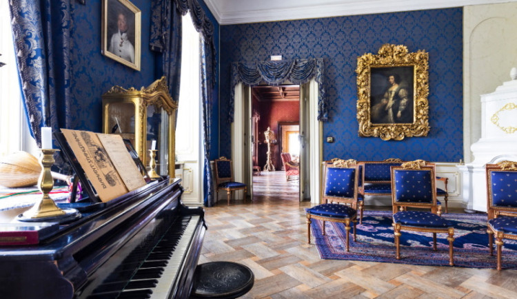 Tematické prohlídky k výročí Bedřicha Smetany na zámku Loučeň