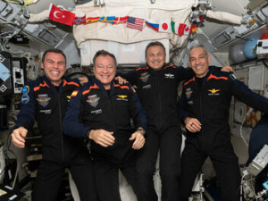 Astronauti z mise Ax-3 zakončili první čistě evropskou komerční misi na ISS přistáním v oceánu