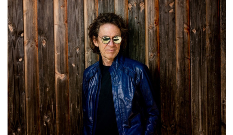 Stingovi muzikanti Dominic a Rufus Miller navštíví Českou republiku