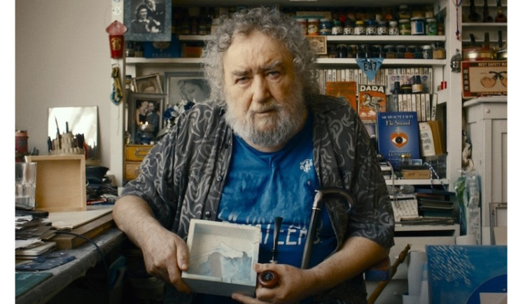 Revoluce uměním, kolektivní portrét doby: projekt „Minisalon 1984" se vrací do Prahy jako výstava i film