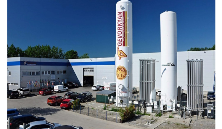 Společnost GEVORKYAN, a.s., inovativní lídr v oblasti práškové metalurgie, s hrdostí oznamuje svůj historický krok - přijetí akcií emitenta na kótovaný hlavní trh Burzy cenných papírů v Bratislavě (BCPB)