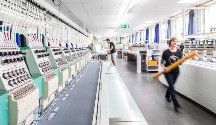 Společnost Spessart, která se zabývá výšivkami a potiskem textilu, je novým členem skupiny Mewa