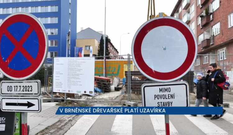 V brněnské Dřevařské ulici platí dlouhodobá uzavírka, řidiči neprojedou