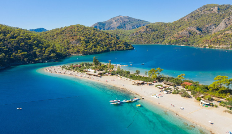 AdobeStock_388860134