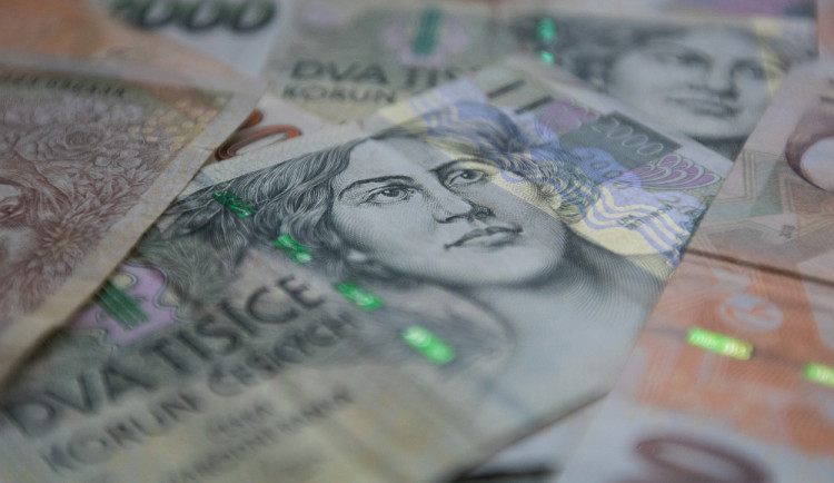 Ve sbírce na drony pro Ukrajinu lidé vybrali více než 140 milionů