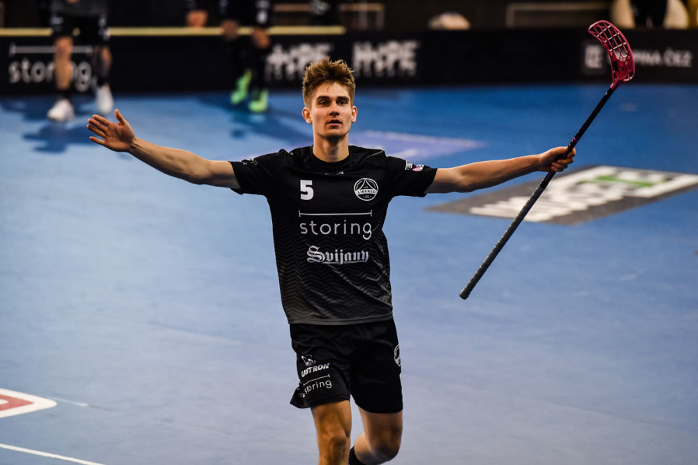 Florbalisté vyřadili Vinohrady, Kopecký si připsal šest bodů. Ve čtvrtfinále čeká Boleslav