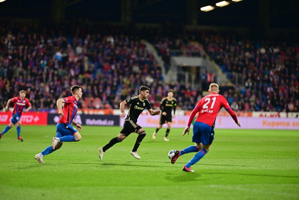 Sparta už vede ligu jen o bod.