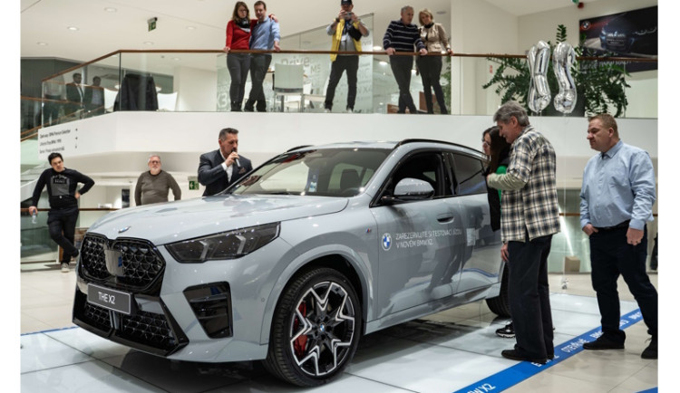 Nové BMW X2 přichází se širokou nabídkou pohonných jednotek. Jako první ho vyzkoušeli zákazníci inveltu!