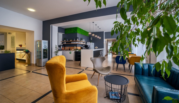 Stane se Smíchov novým Karlínem? Luxusní kanceláře tam mohou mít i začínající firmy