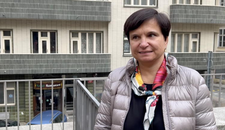 Banky by měly ustoupit od hlasového ověřování identity svých klientů, říká vědkyně Barbara Zitová.