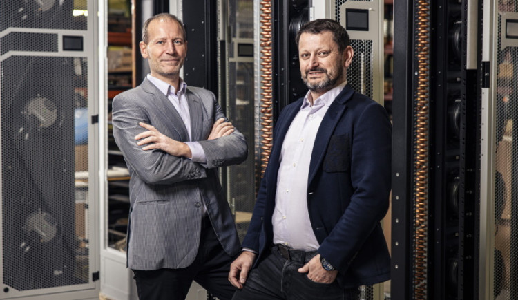 Česká skupina CONTEG vykázala tržby téměř dvě miliardy korun. Spoléhá hlavně na rozvaděče a zásilkové boxy